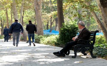 برنده مناقصه خدمات بیمه درمان تکمیلی بازنشستگان صندوق بازنشستگی کشوری کدام شرکت است؟