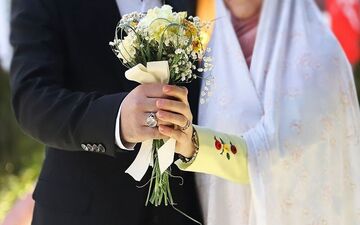خبر مهم برای متقاضیان وام ازدواج/پرداخت تسهیلات متوقف می‌شود؟