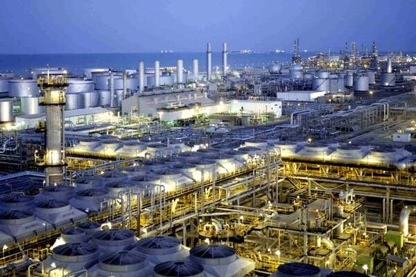 توقف افزایش ظرفیت تولید آرامکوی عربستان /تشدید نگرانی‌های جهانی در مورد کاهش تقاضای نفت