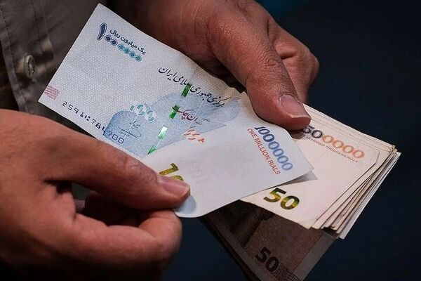 چالش‌های نظام اداری؛علت تبعیض مزدی کارمندان چیست؟