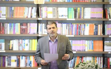 کاری کنید مردم سر افکنده نباشند