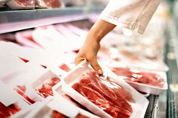ادامه واردات گوشت قرمز/ قیمت‌ها کی به ثبات می‌رسند؟