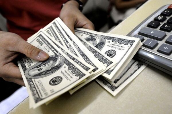 احتمال ورود دلار به کانال ۵۹ هزار تومان؟/پیش بینی قیمت دلار پس از مراسم تنفیذ رئیس جمهور