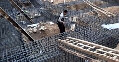 لزوم شاخص‌گذاری دستمزد/حفظ معیشت کارگران با عددسازی ممکن نیست