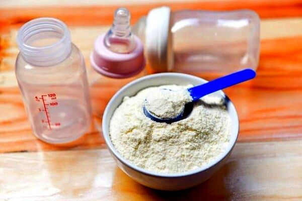 ضرر 10 هزار تومانی تولیدکنندگان در عرضه هر کیلو شیر خشک