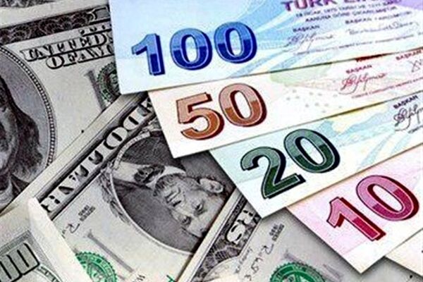 ادامه سقوط لیر در برابر دلار