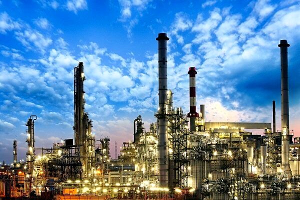 طلب ۱۵۷هزار میلیارد تومانی پالایشگاه‌ها از دولت