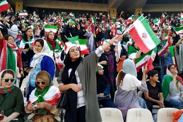 حضور زنان فقط در ورزشگاه آزادی امکان است