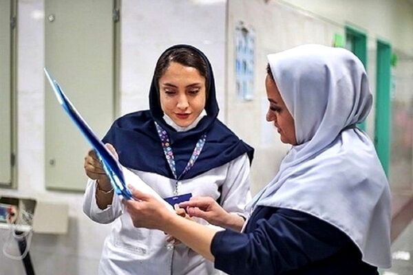 آخرین وضعیت پرداخت معوقات پرستاران/تعرفه‌های پرستاری تغییر می‌کند؟