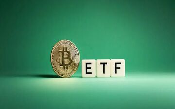 یافته های نظرسنجی درباره احتمال تایید ETF بیت‌کوین