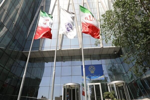ماراتن بورس و طلا در روزهای پایانی سال/ کدام بازار پیشروتر است؟