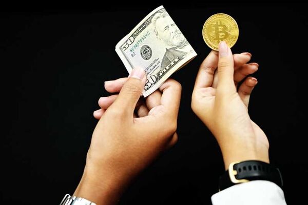 پیش بینی قیمت بیت کوین با انتشار داده‌های اقتصادی ایالات متحده