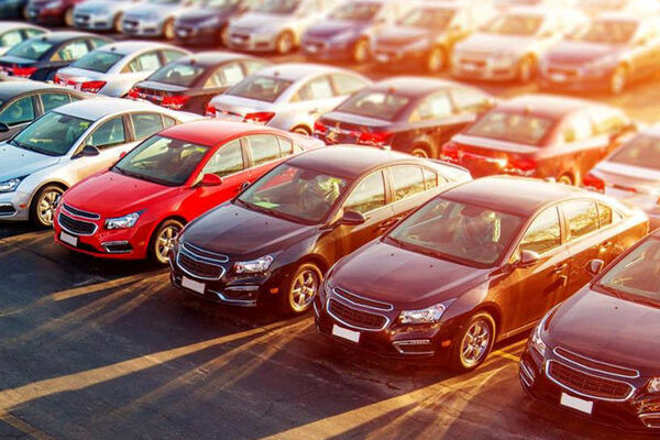 اولویت‌بندی واردات خودرو / «صمت» فقط به دنبال خودروهای ۱۰هزار یورویی است؟  