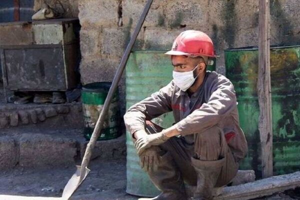 راه حل پیشنهادی نماینده کارفرمایان برای مشکل  حقوق کارگران چیست؟