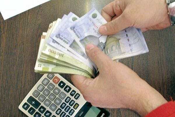 نماینده مجلس: قانون مصوب می‌کنیم که مردم بیشتر کار کنند!