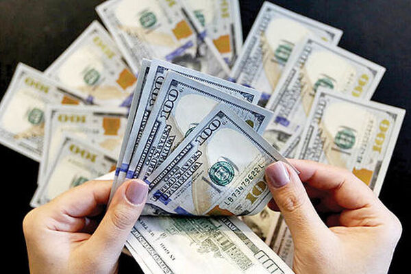علت ریزش قیمت دلار در ایام تعطیل چه بود؟