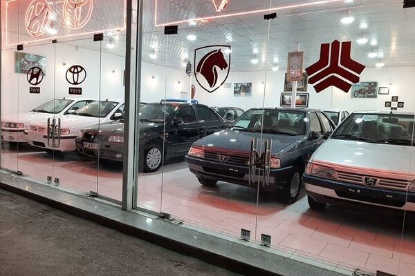 نگاهی به تغییرات قیمت خودرو در هفته اول بهمن/ افزایش 4 تا 65 میلیون تومانی 