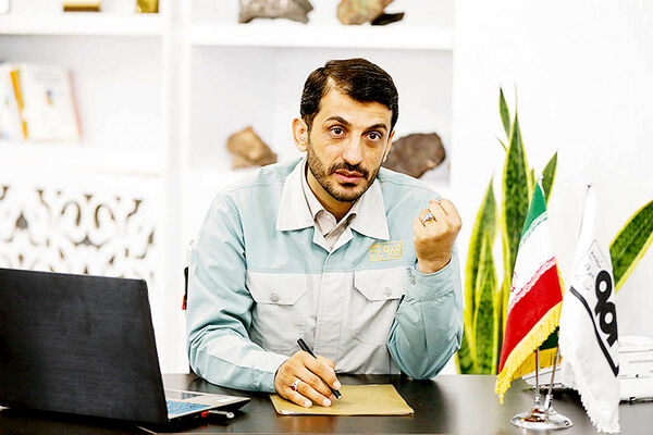 ابقای طیب نیا در مبارکه؟